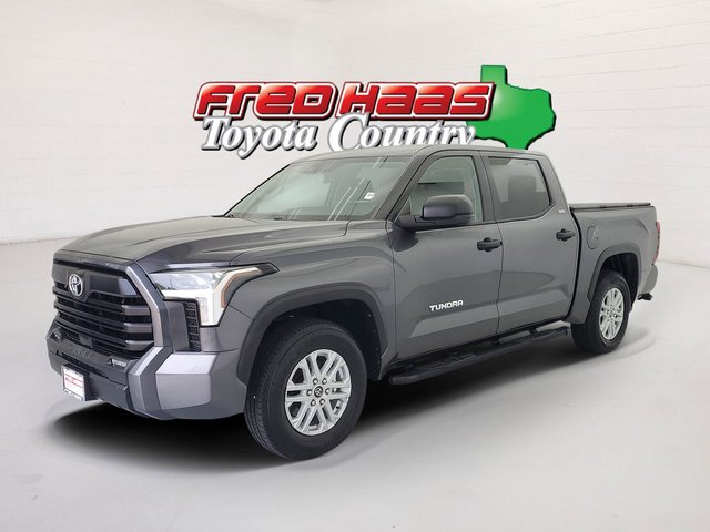 2024 Toyota Tundra 2WD SR5