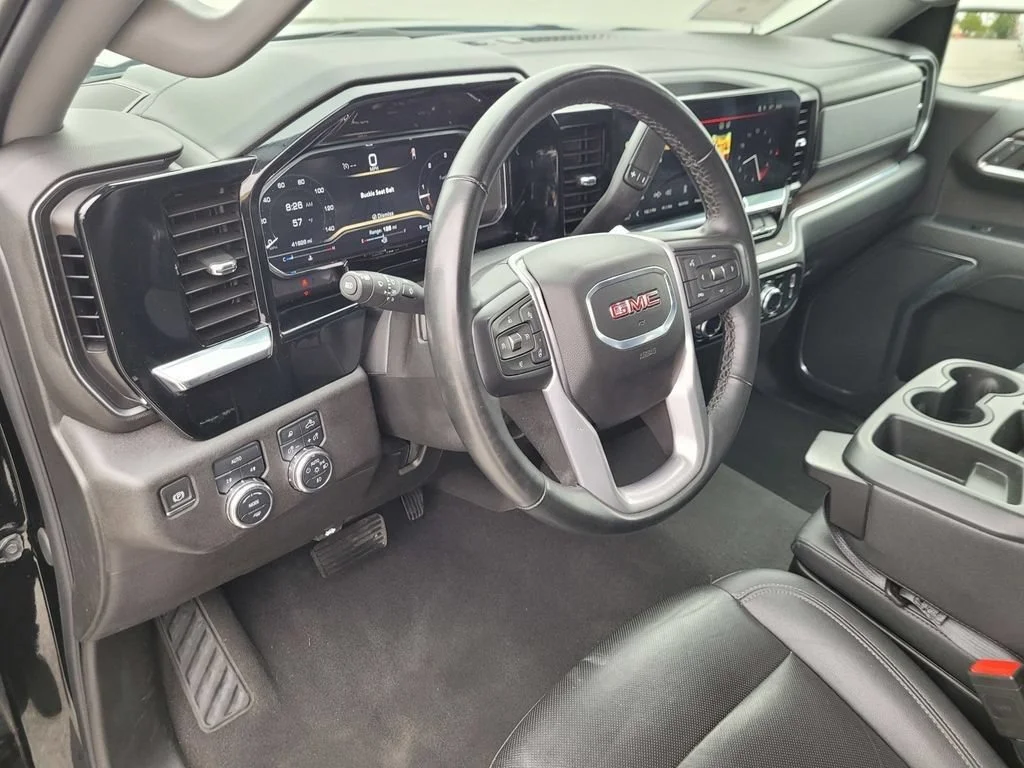 2024 GMC Sierra 1500 SLT - Photo 14