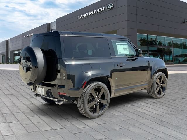 New 2026 Santorini Black Land Rover V8 image 5