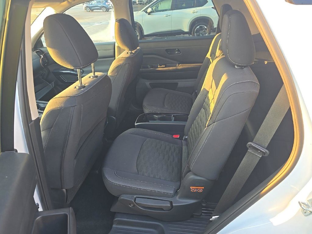 Used 2025 White Nissan SV image 38