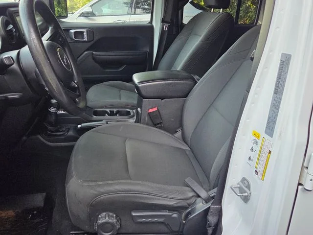 Used 2018 White Jeep Unlimited Sport image 7