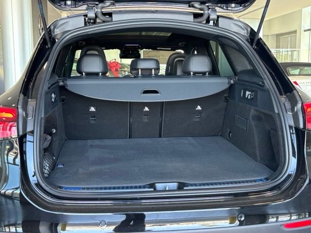 New 2026 Black Mercedes-Benz GLC 300 image 26