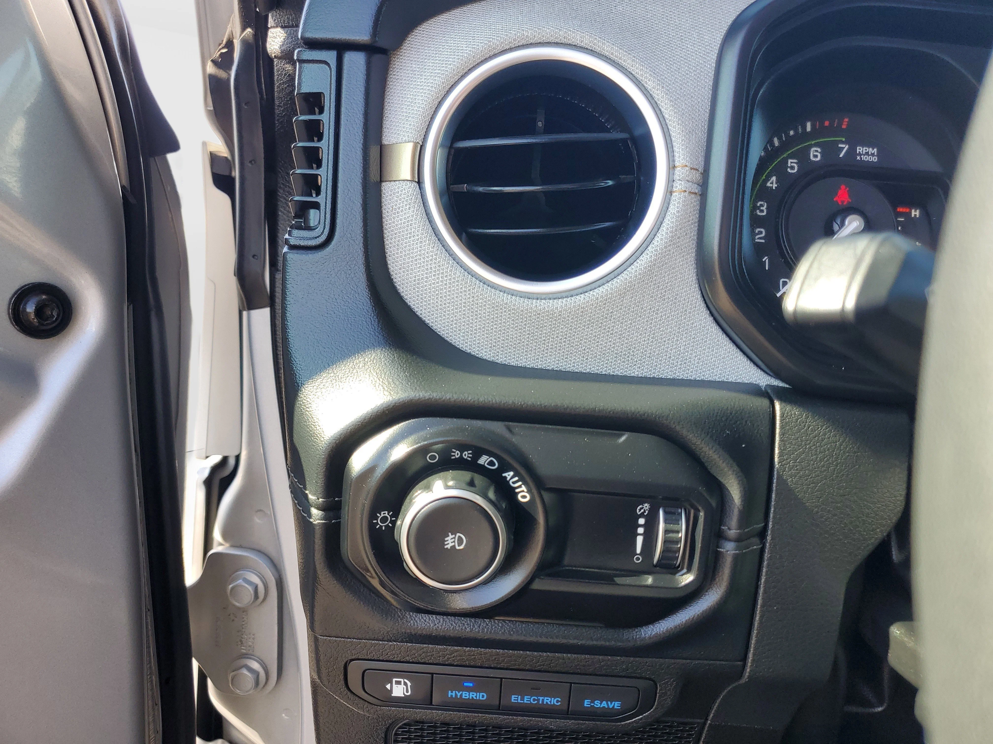 Used 2024 Silver Jeep Sahara 4xe image 23