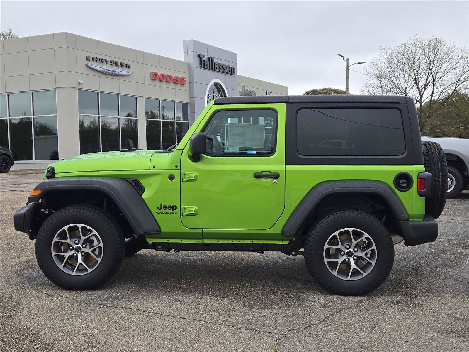 New 2026 Mojito Clear-Coat Exterior Paint Jeep Sport S image 12