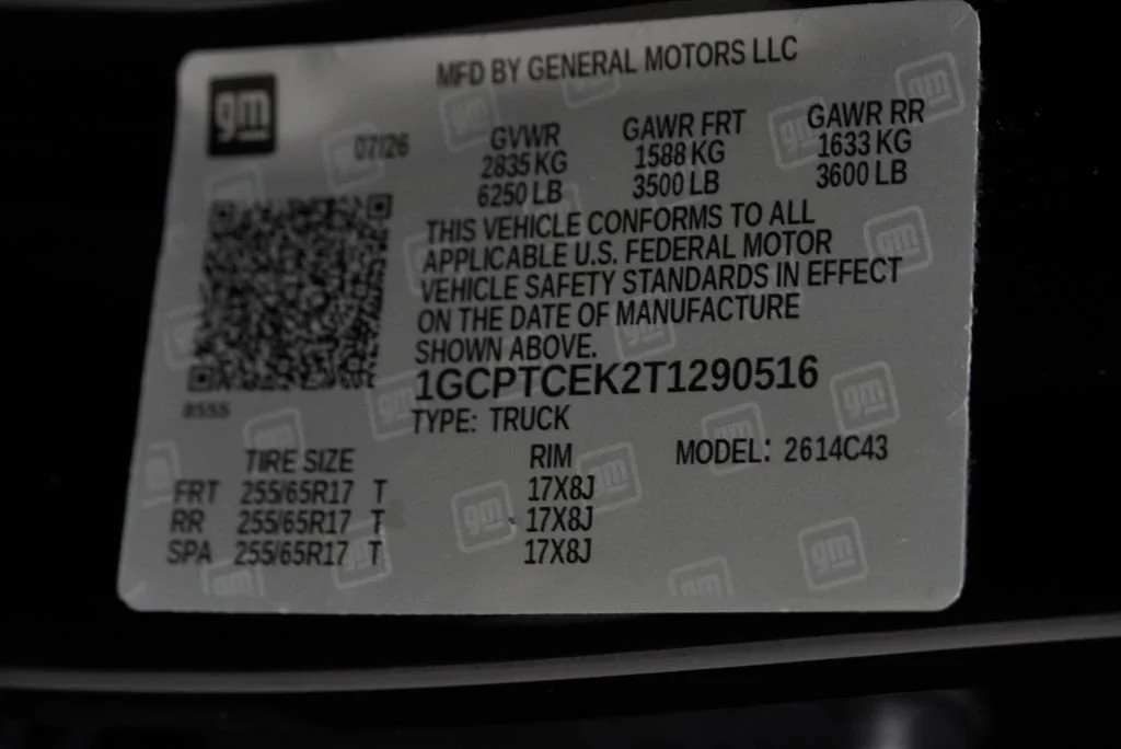 New 2026 Black Chevrolet LT image 41