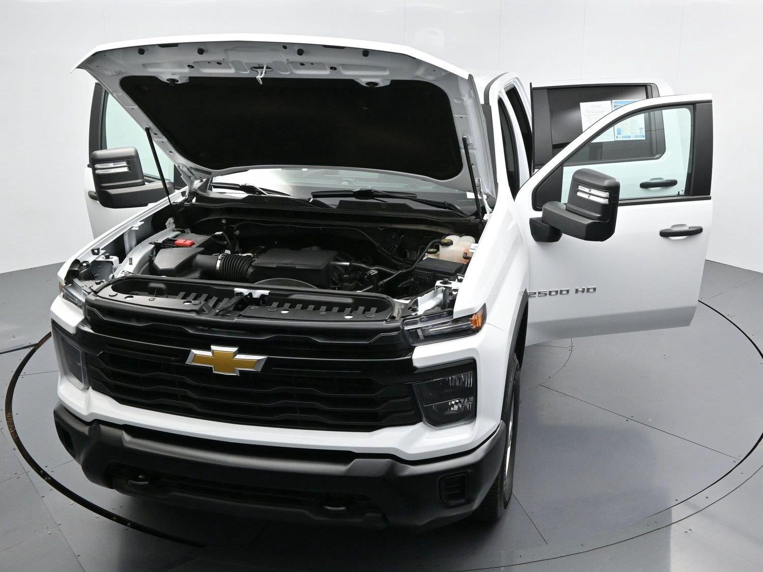 Used 2025 Summit White Chevrolet WT image 39