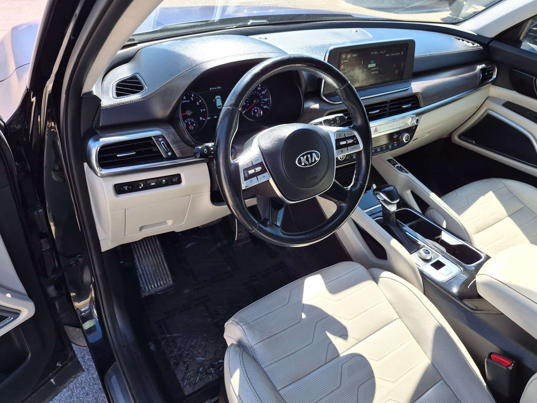 Used 2020 Ebony Black Kia SX image 13