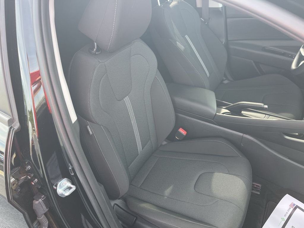 Used 2026 Black Hyundai SE image 27