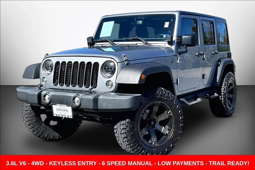 Used 2017 Silver Jeep Unlimited Sport image 3
