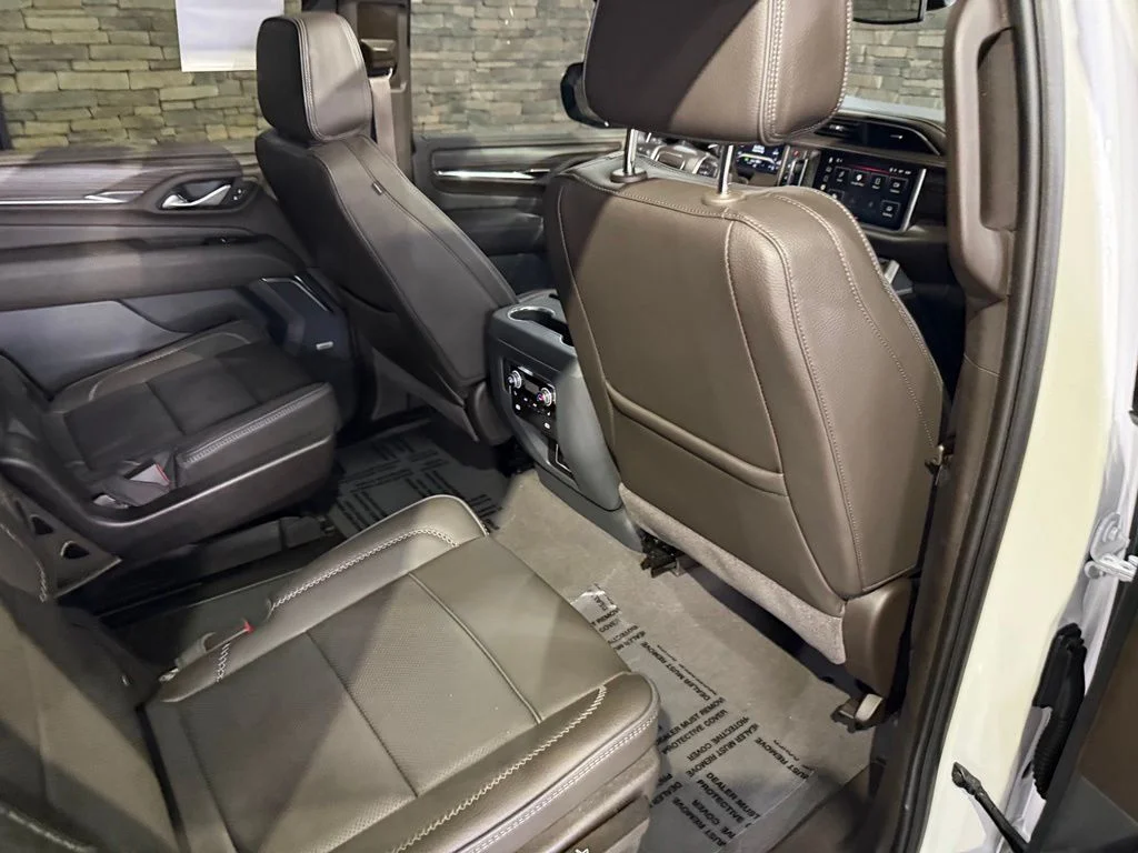 Used 2024 White Frost GMC Denali image 33