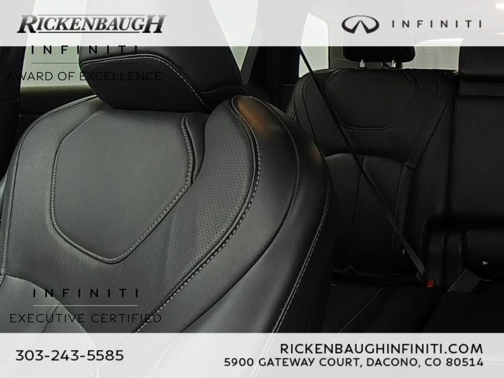 Certified Used 2023 White INFINITI LUXE image 26