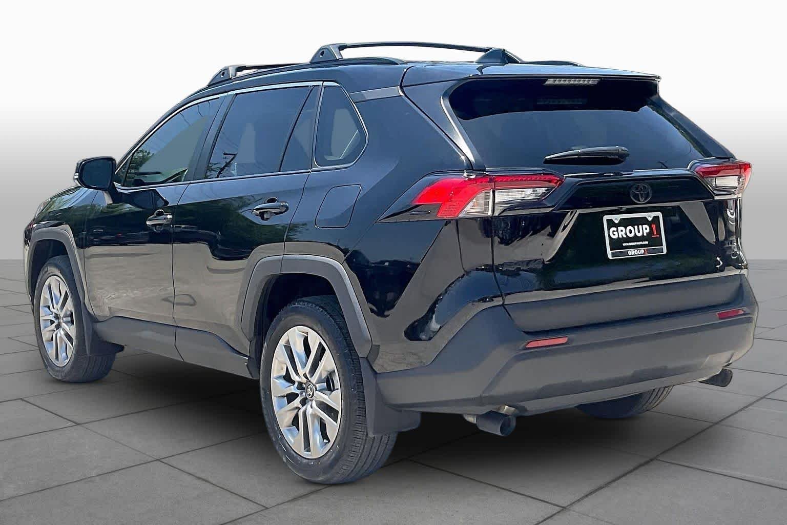 Used 2024 Midnight Black Metallic Toyota XLE Premium image 12
