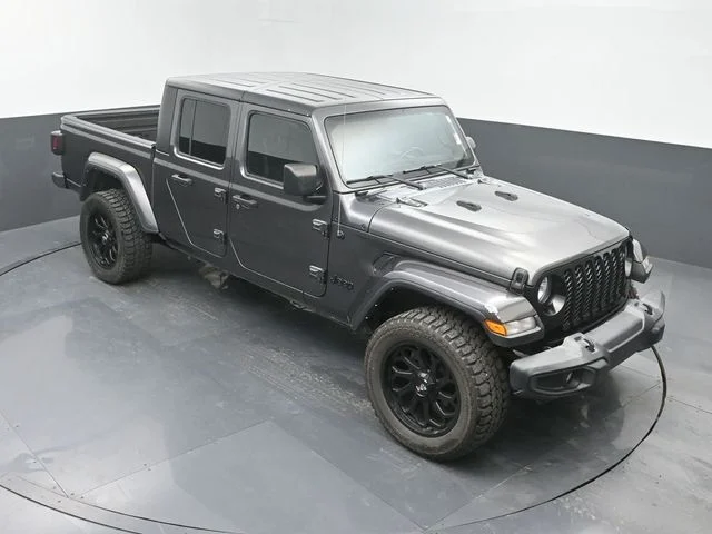 Used 2022 Gray Jeep Sport image 36