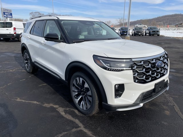 New 2026 Star White Metallic Tri-Coat Ford Platinum™ image 11