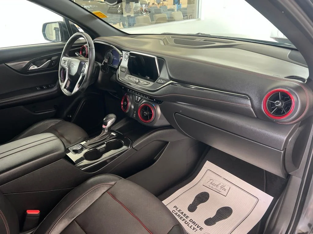 Used 2020 Black Chevrolet RS image 34