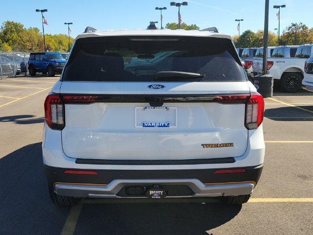 New 2027 Star White Metallic Tri-Coat Ford Tremor® image 40