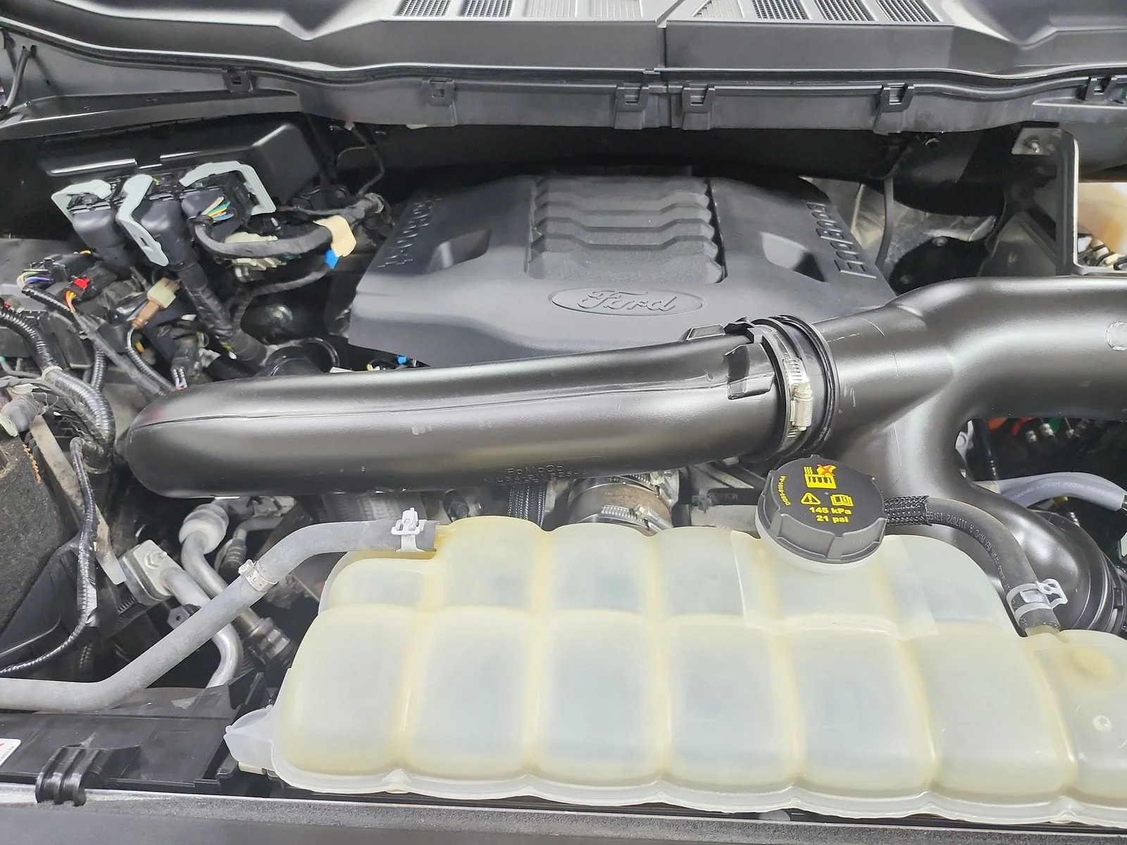 Used 2023 Gray Metallic Ford XLT image 17
