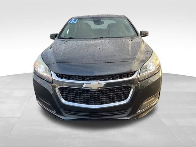 2015 Chevrolet Malibu 1LT photo 2