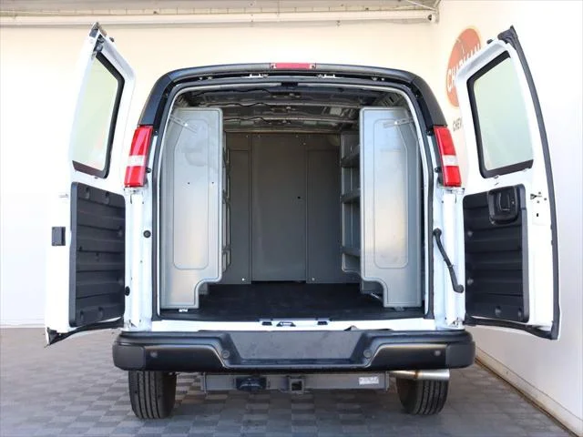 2025 Chevrolet Express Cargo Work Van - Photo 16