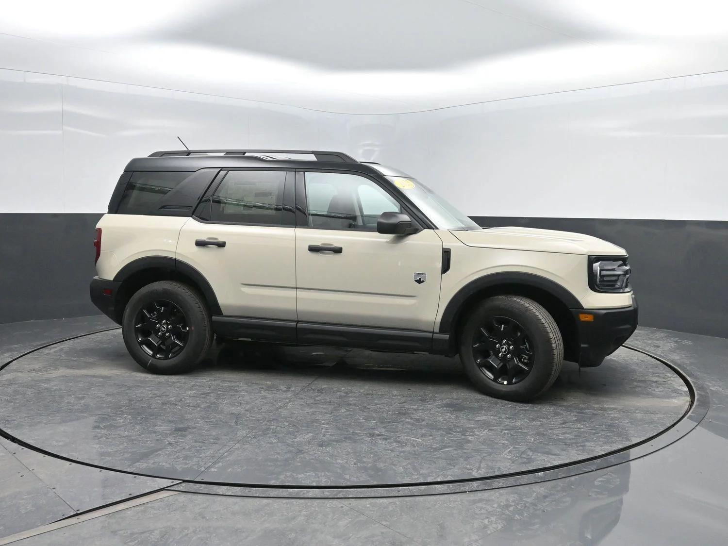 New 2025 Desert Sand Ford Big Bend® image 3