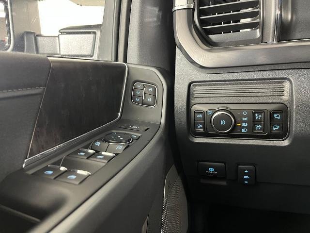 New 2026 Carbonized Gray Metallic Ford F-350® Lariat® image 42