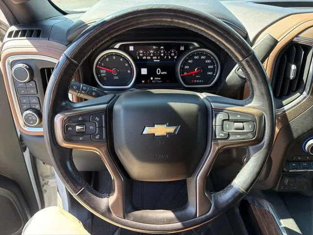 Used 2019 IRIDESCENT PEARL TRICOAT Chevrolet High Country image 22
