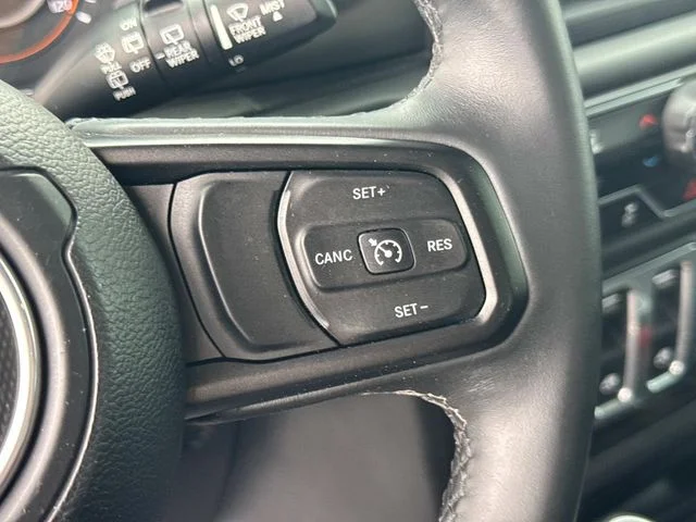Used 2018 Black Jeep Sport S image 26