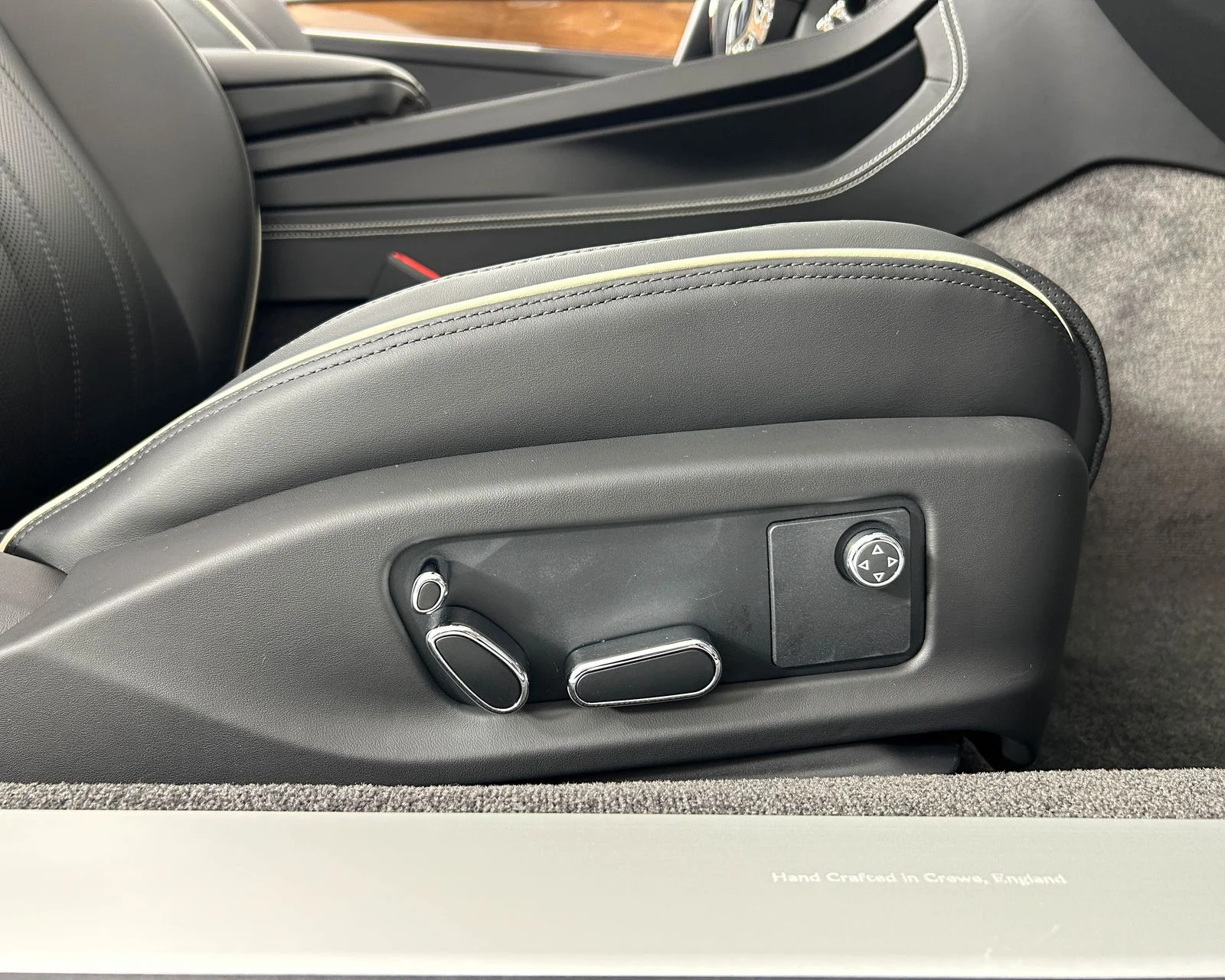 New 2026  Bentley V8 image 26