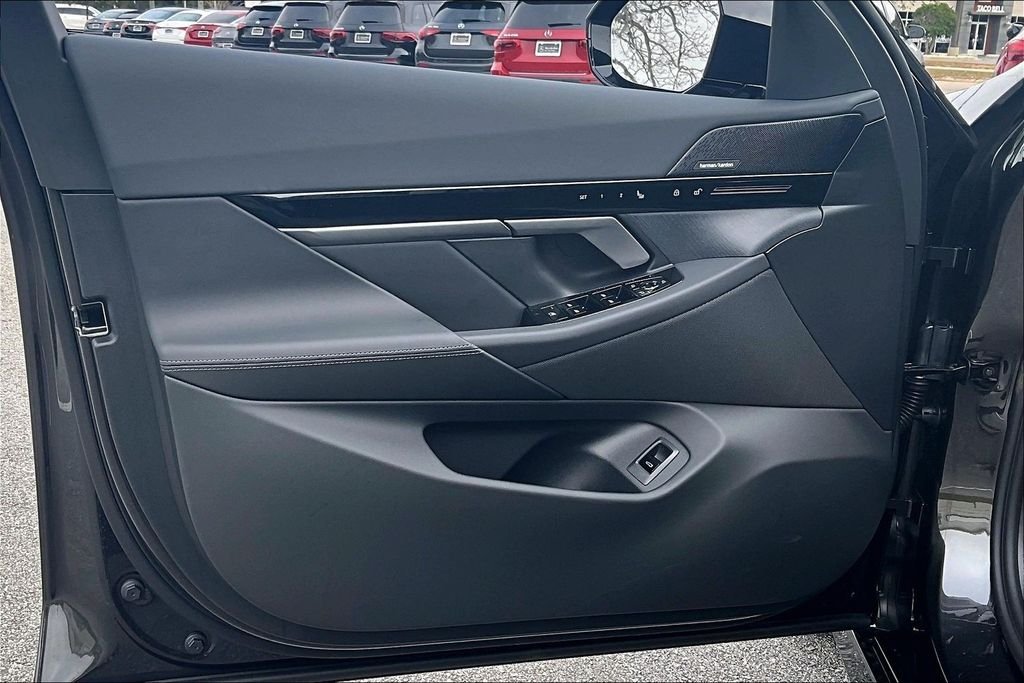 2026 BMW 5 Series 530i - Photo 13