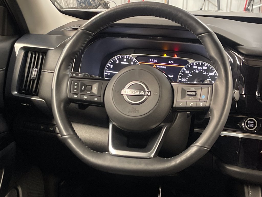 Used 2024 Super Black Nissan SL image 23