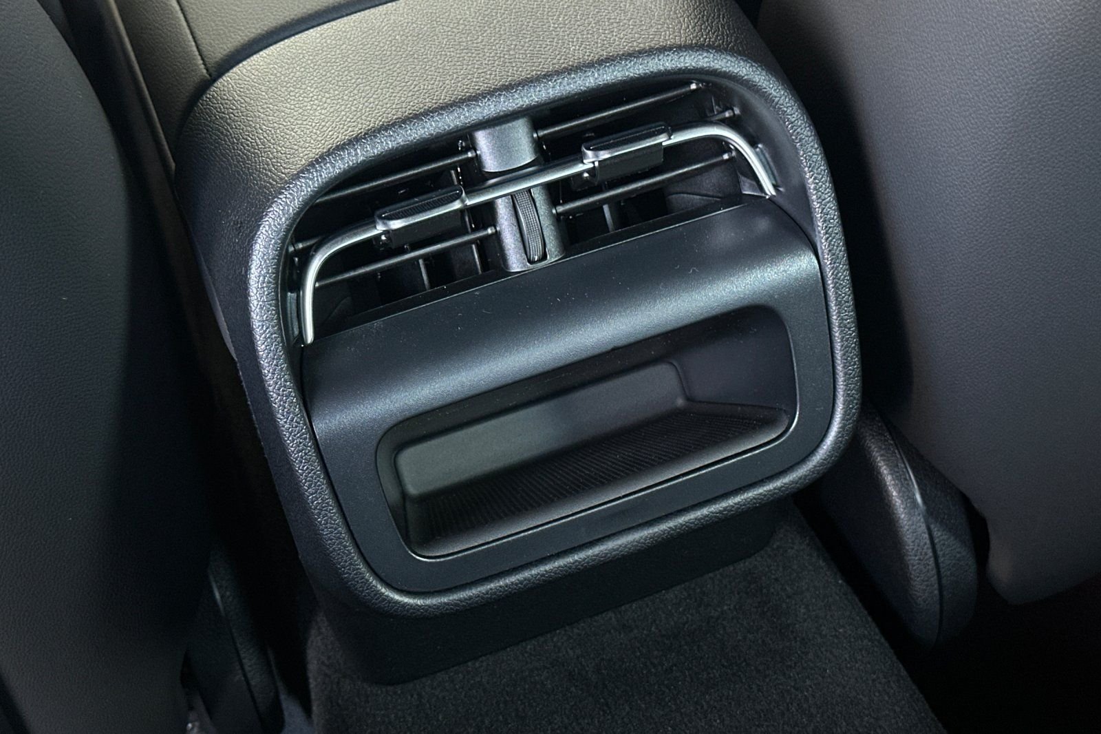 2026 Mercedes-Benz E-Class E350 - Photo 23