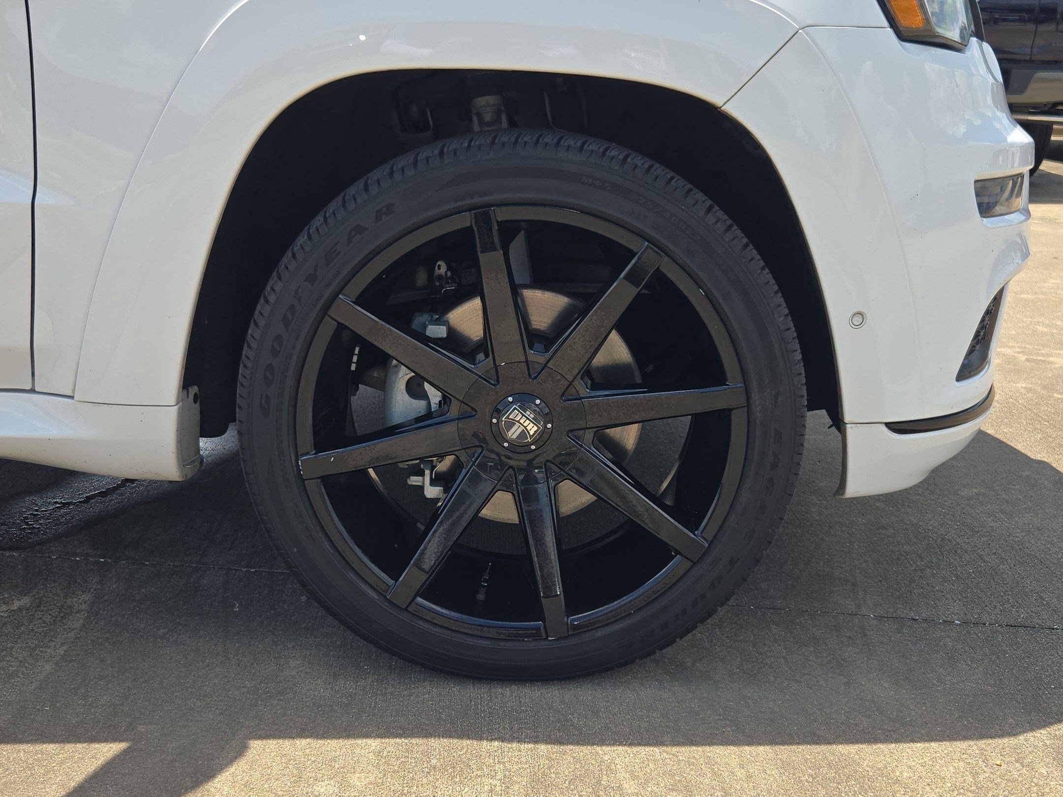 Used 2021 Bright White Clearcoat Jeep Overland image 10