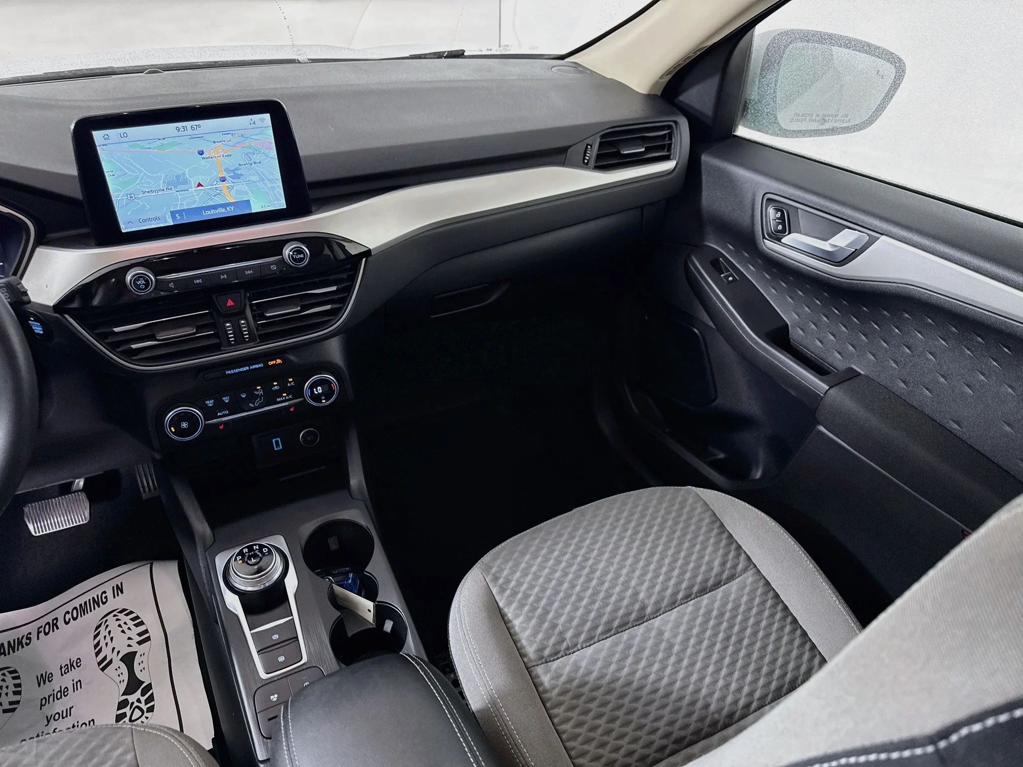 Used 2020 Oxford White Ford SE image 24