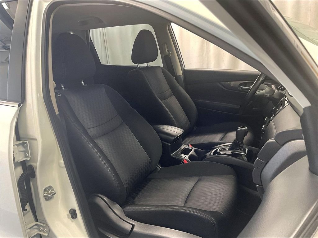 Used 2020 White Nissan S image 11
