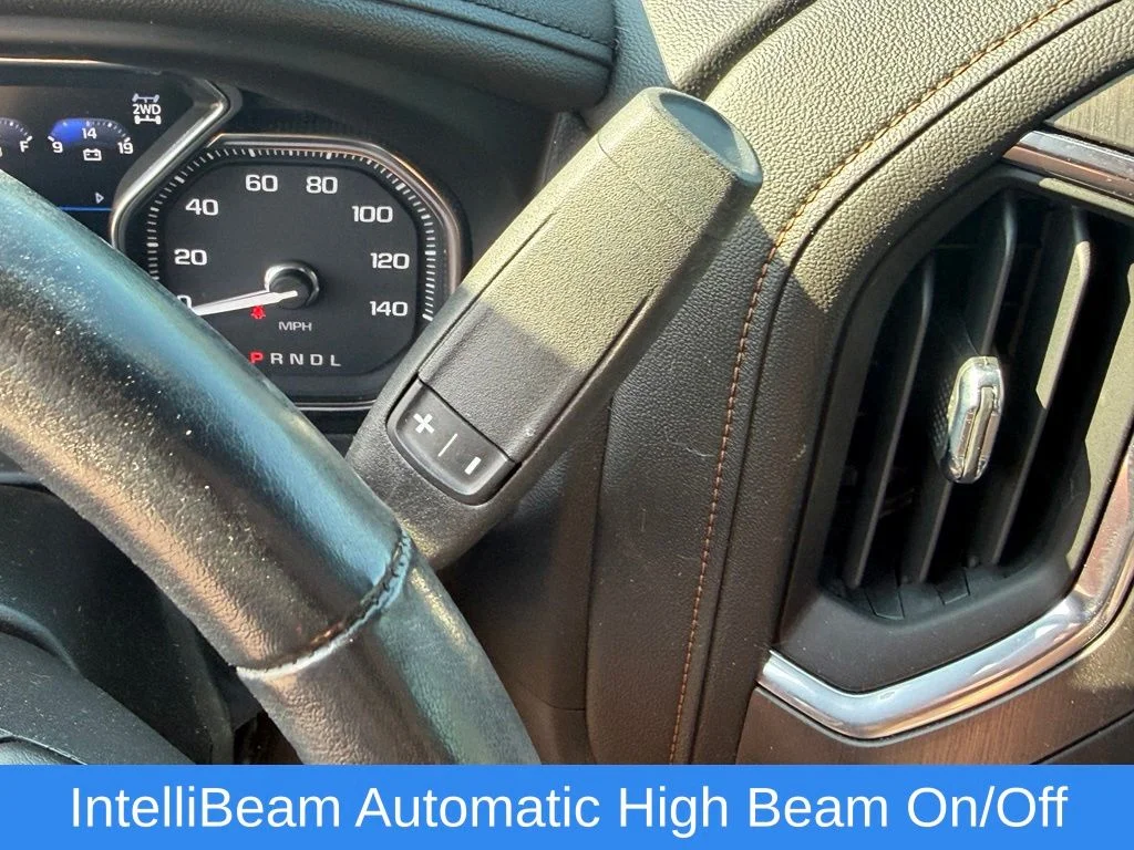 Used 2022 Black GMC AT4 image 41