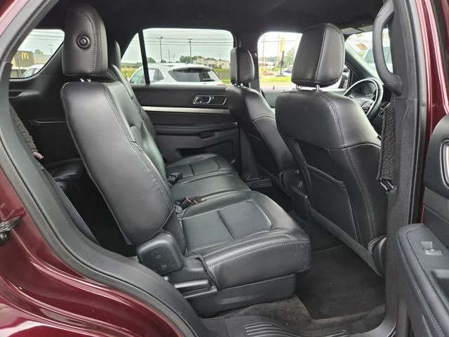 Used 2018 Red Ford XLT image 17