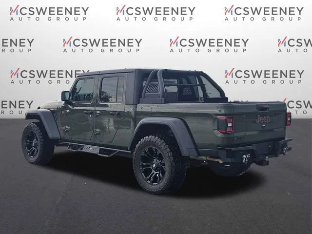 Used 2024 Green Jeep Mojave image 3