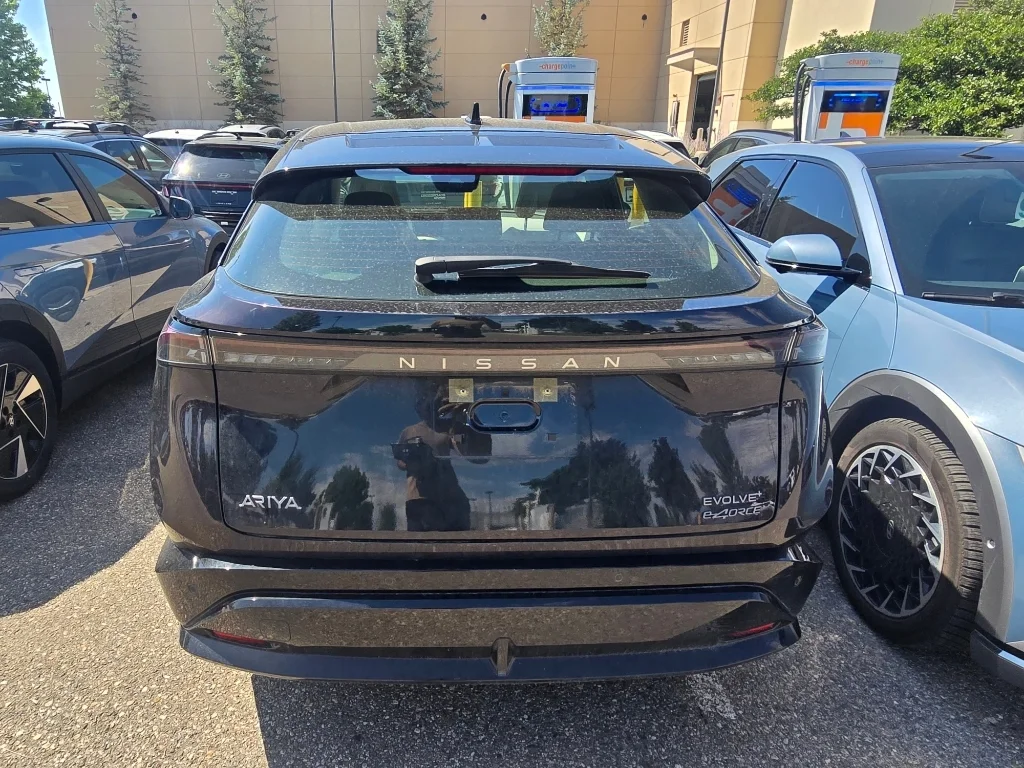 Used 2024 Northern Lights Metallic Nissan EVOLVE+ image 14