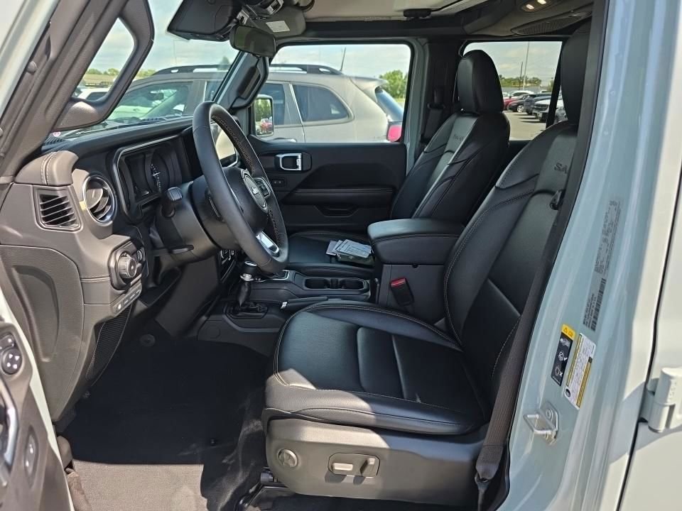 Used 2024 Earl Clearcoat Jeep Sahara 4xe image 2