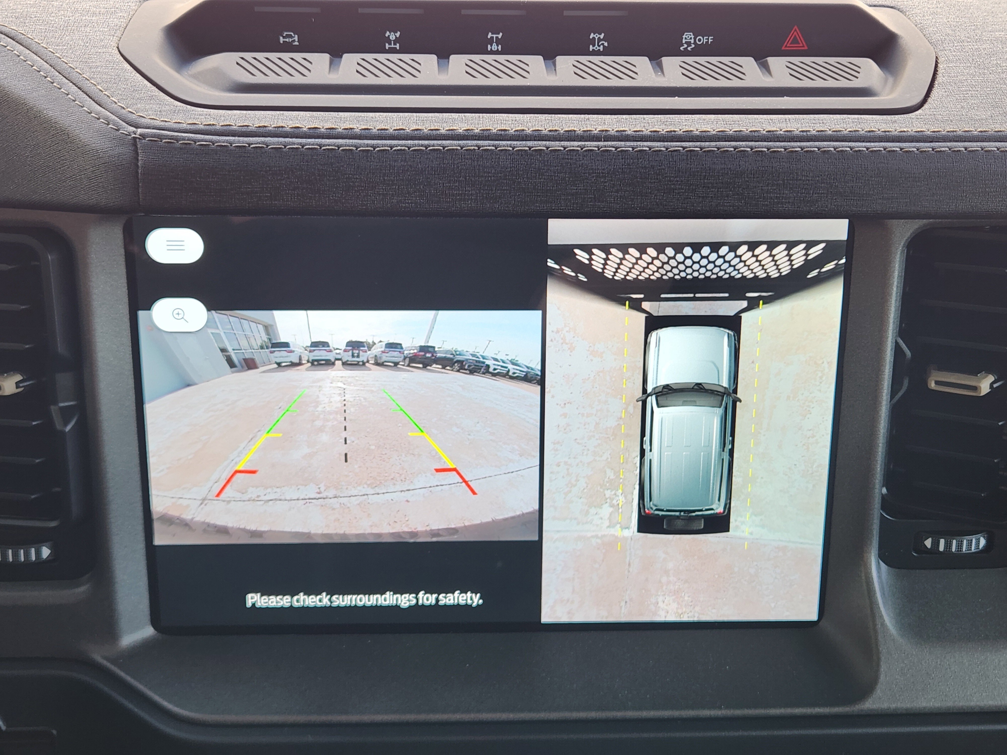 Used 2025 Desert Sand Ford Badlands image 20