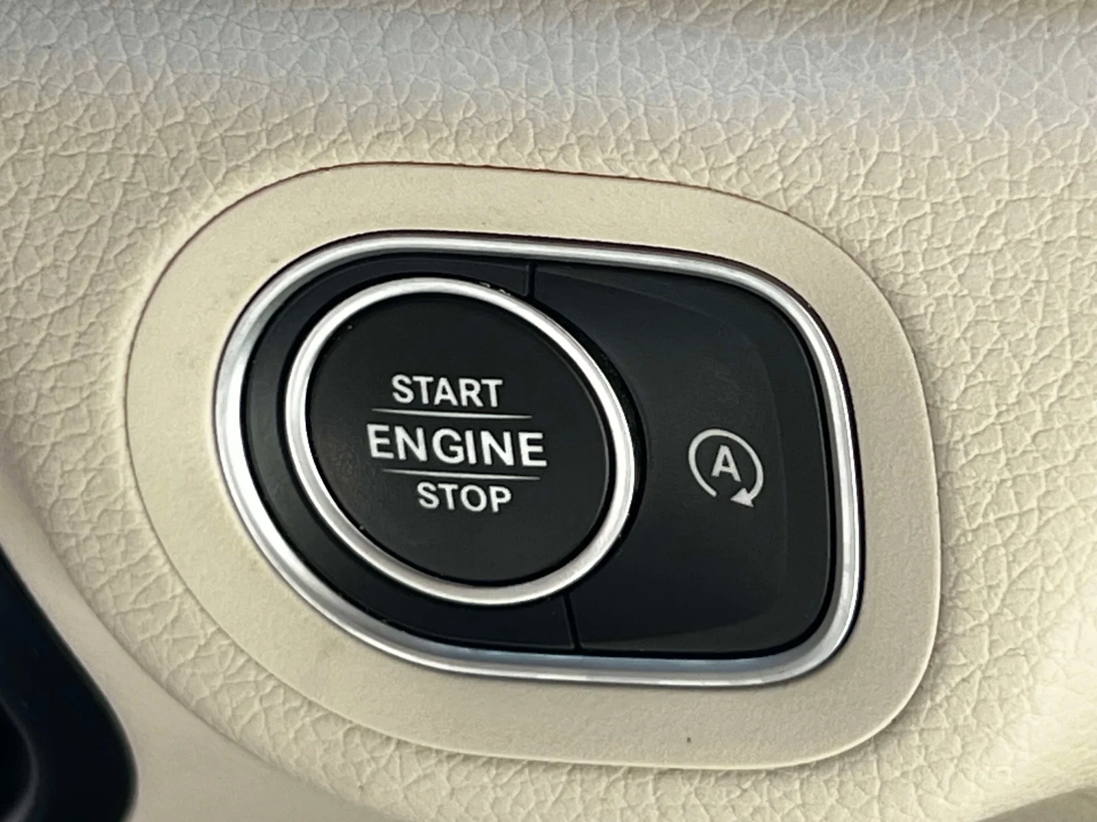 Certified Used 2023  Mercedes-Benz GLS 450 image 30