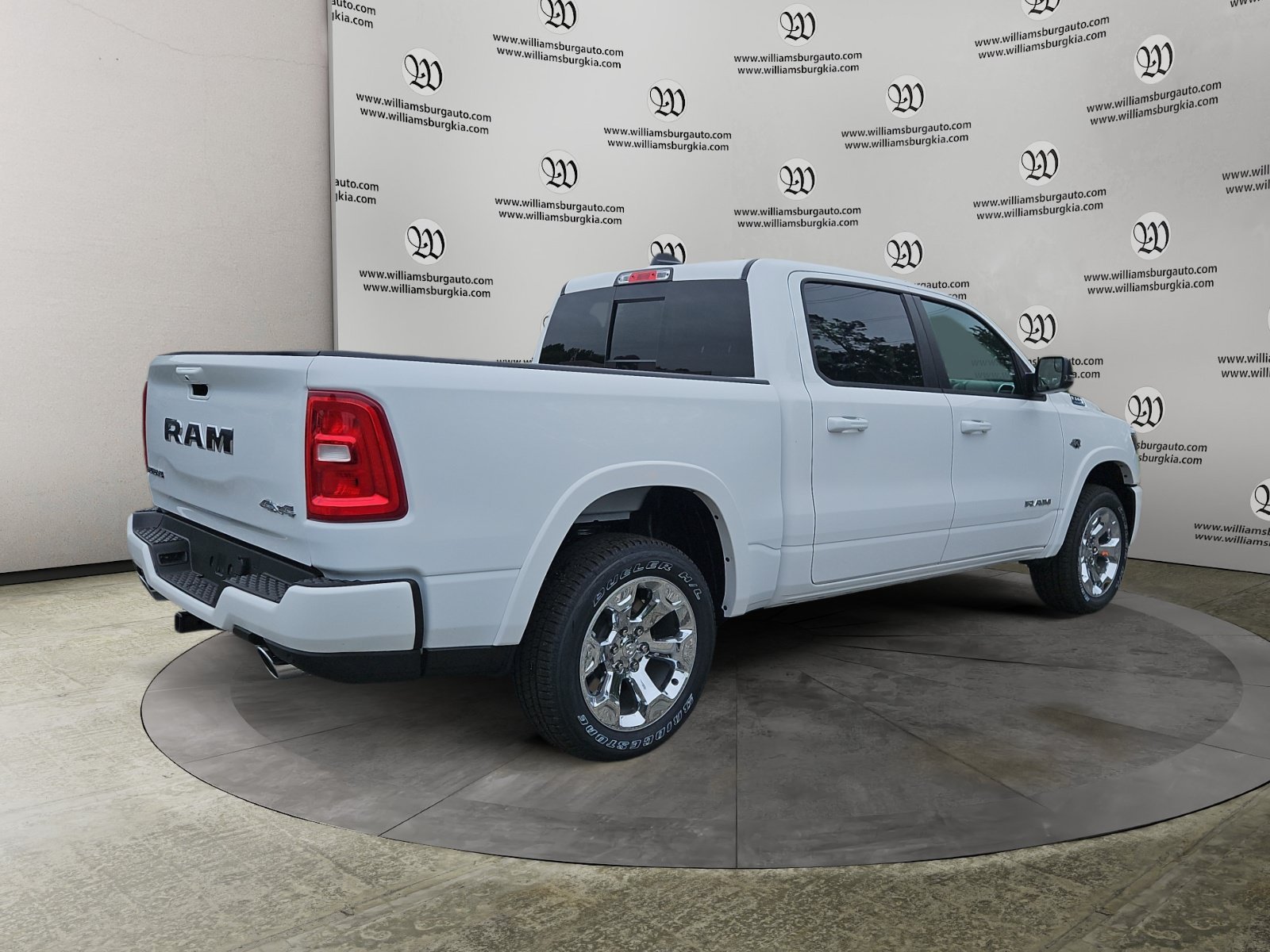 New 2026 Bright White Clear-Coat Exterior Paint RAM Big Horn/Lone Star image 5