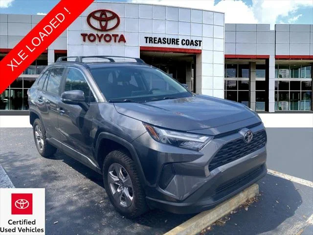 2023 Toyota RAV4 XLE FWD's photo