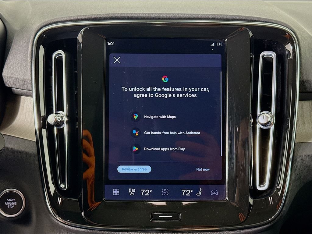 Used 2025 White Volvo B5 Plus Bright Theme image 14