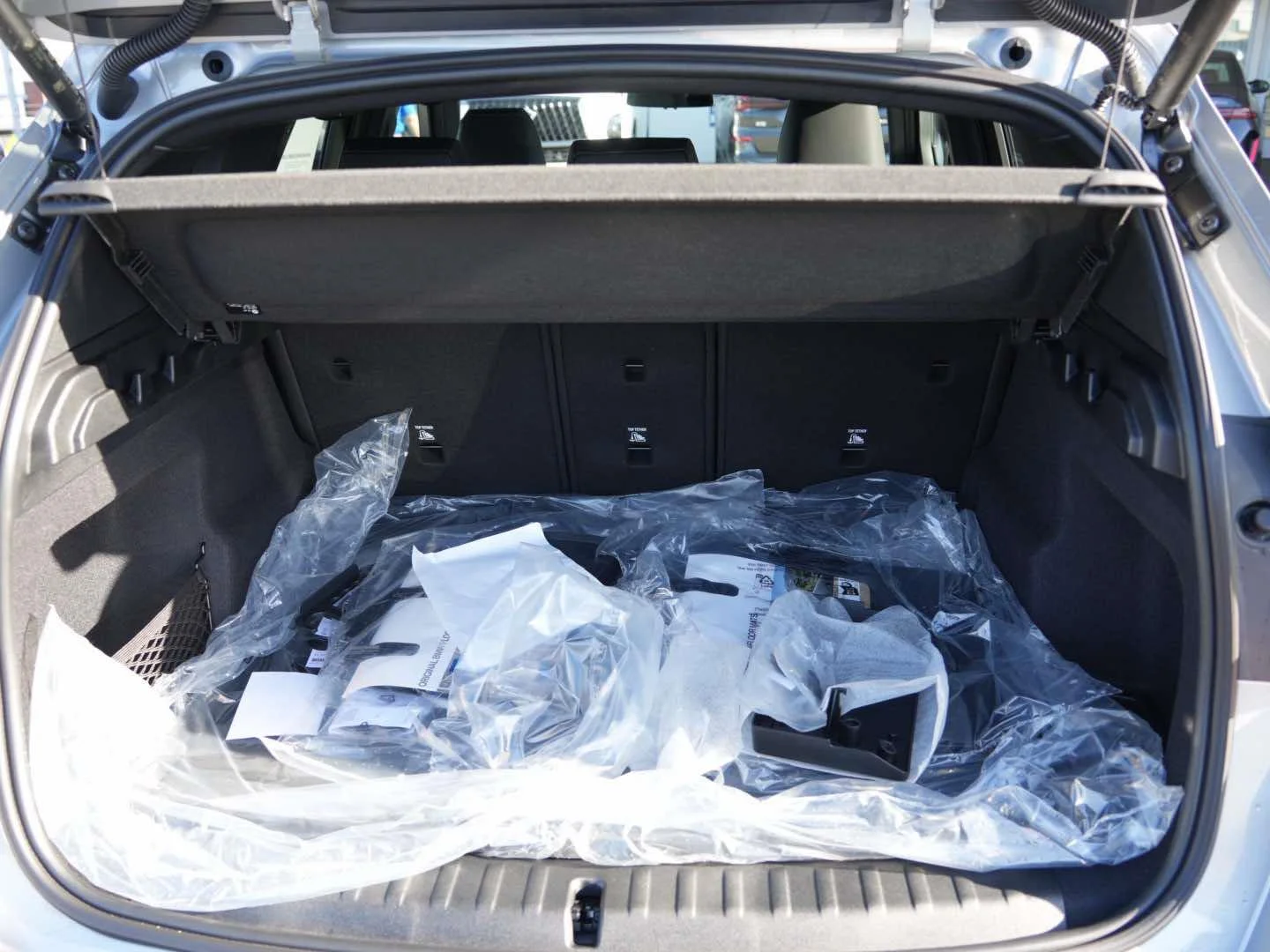 New 2026 Space Silver Metallic BMW xDrive28i Sports Activity Vehicle image 4
