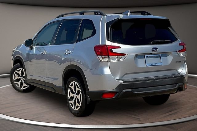 Used 2022 Silver Subaru Premium image 11