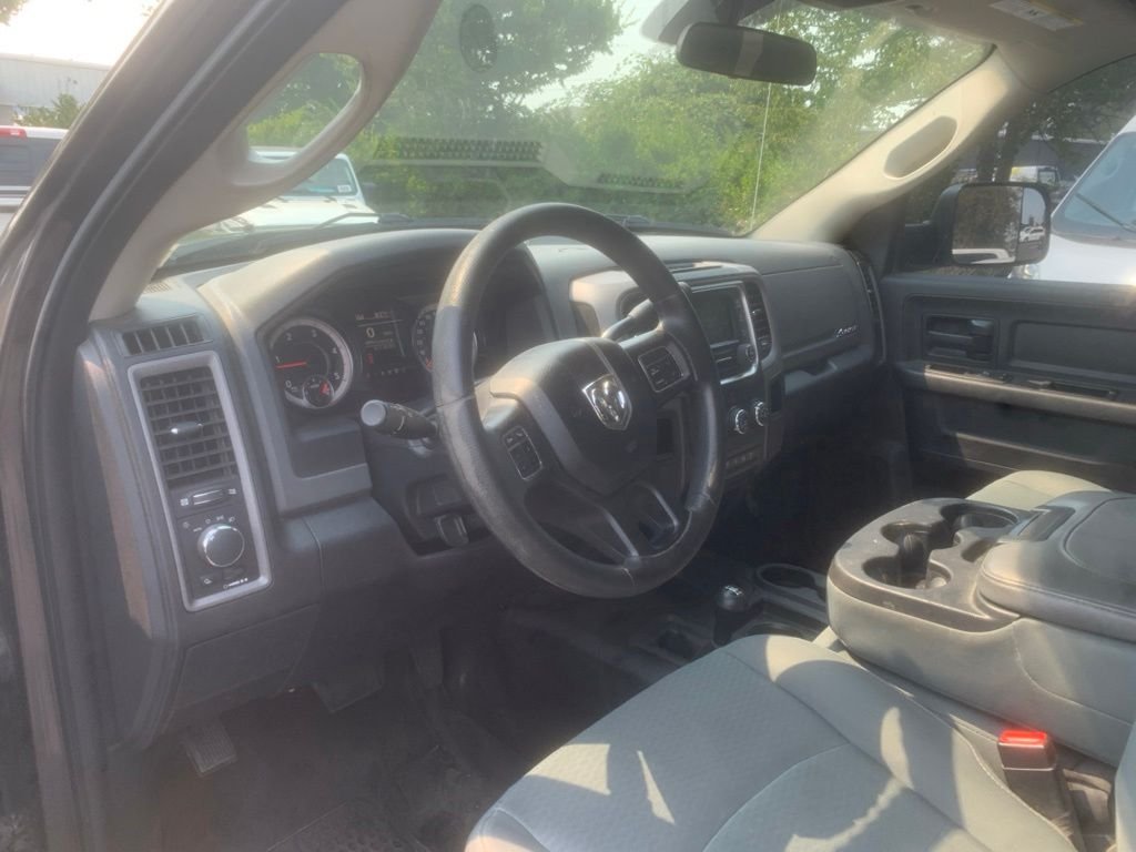 Used 2017 Granite Crystal Metallic Clearcoat Ram Tradesman image 11