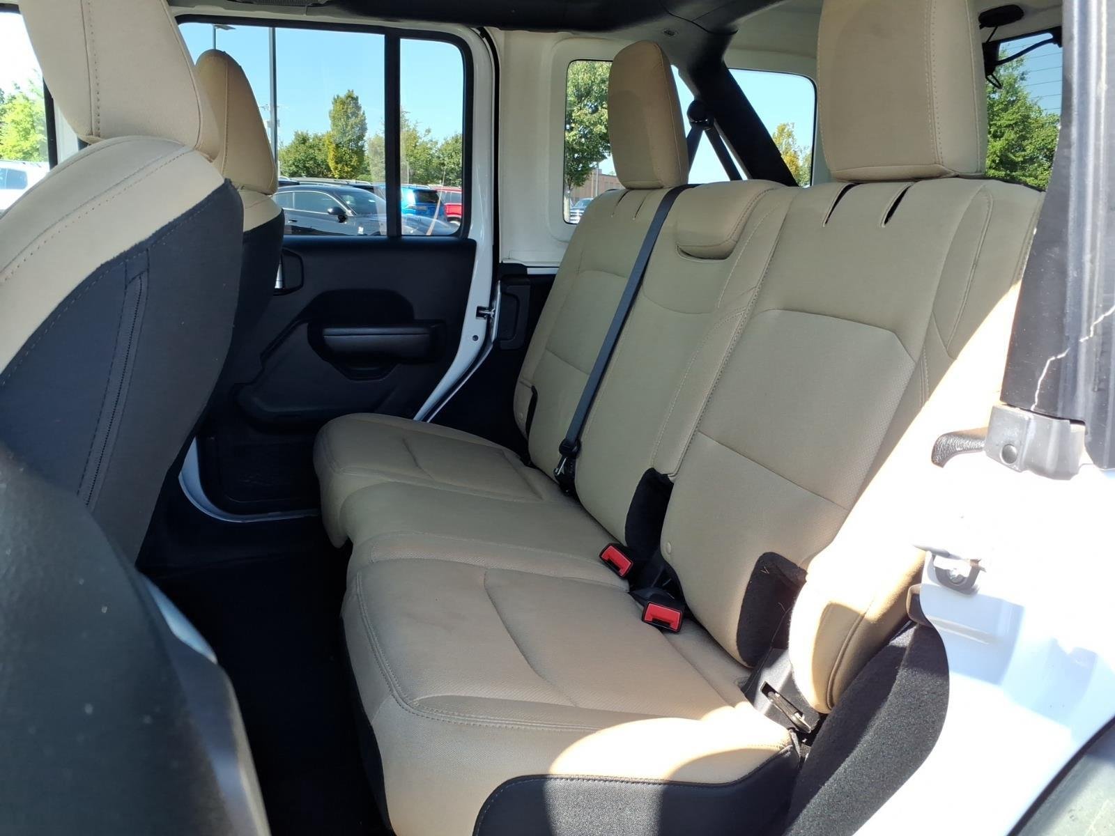 Used 2018 Bright White Clearcoat Jeep Sport S image 20