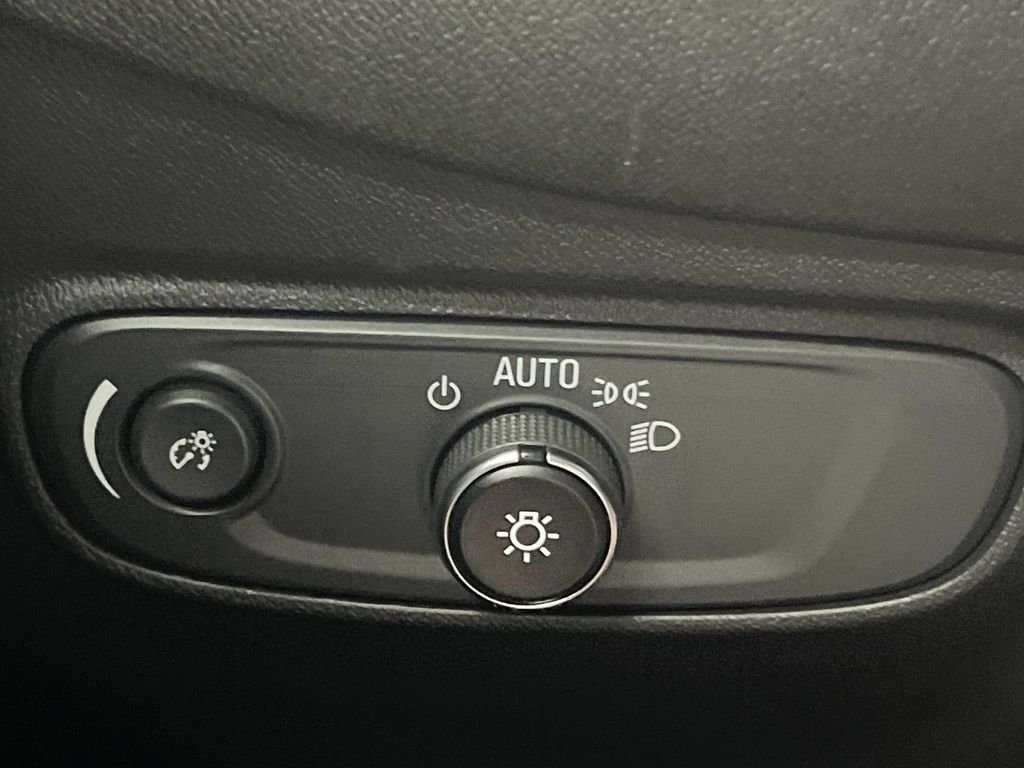 2024 Chevrolet Equinox LT - Photo 27