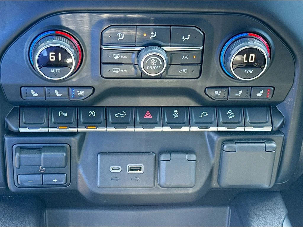 Used 2019 Shadow Gray Metallic Chevrolet LTZ image 19